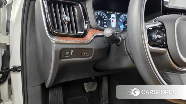 Volvo V60 Cross-Country 2nd Generation id 4476179 из Кореи 7
