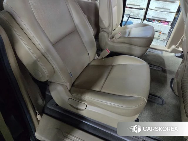 Kia The New Carnival id 4652104 из Кореи 7