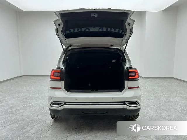 Volkswagen Exploring the shadow id 4264979 из Китая 7