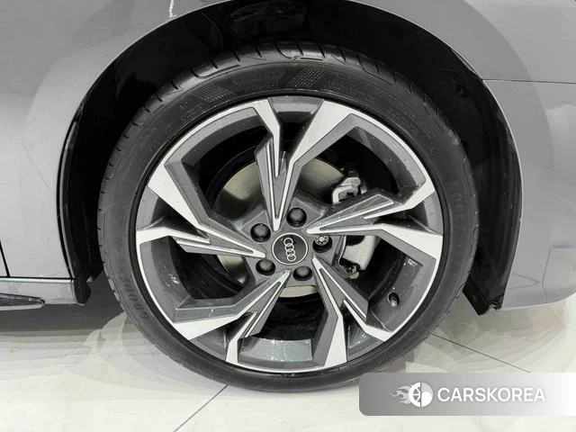 Audi A3 id 4263355 из Китая 7