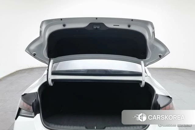 Hyundai Elantra id 4276147 из Китая 7