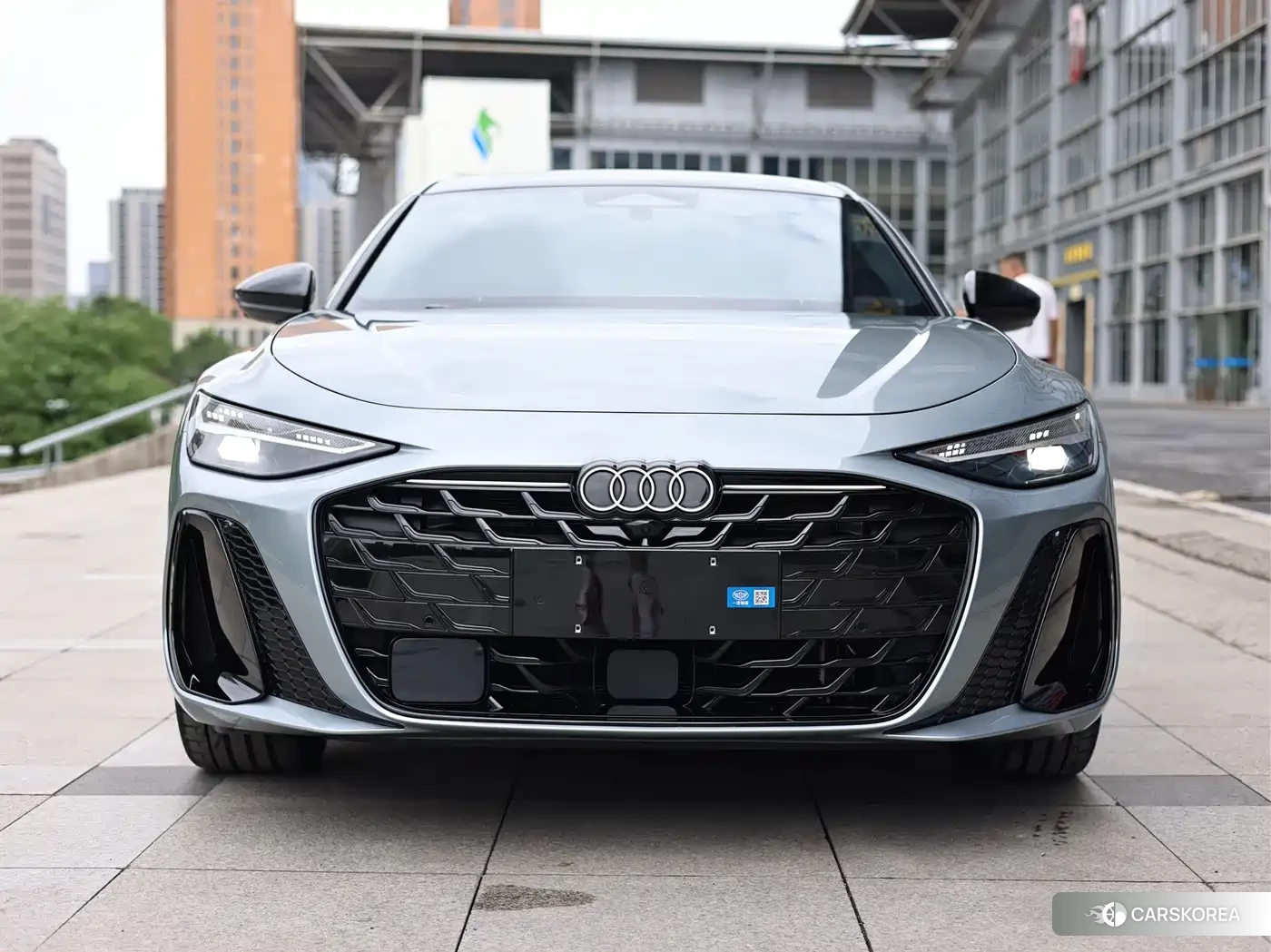 Audi A6L id 4589375 из Китая 7