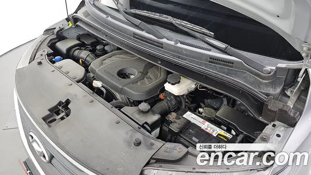 Hyundai The New Grand Starex id 2557761 из Кореи 7