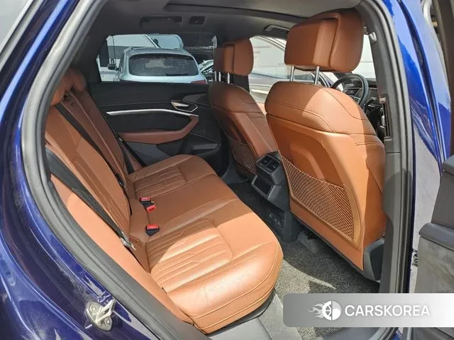 Audi e-Tron id 2427288 из Кореи 7