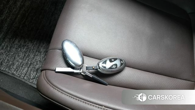 Hyundai Grandeur Hybrid (GN7) id 4292186 из Кореи 7