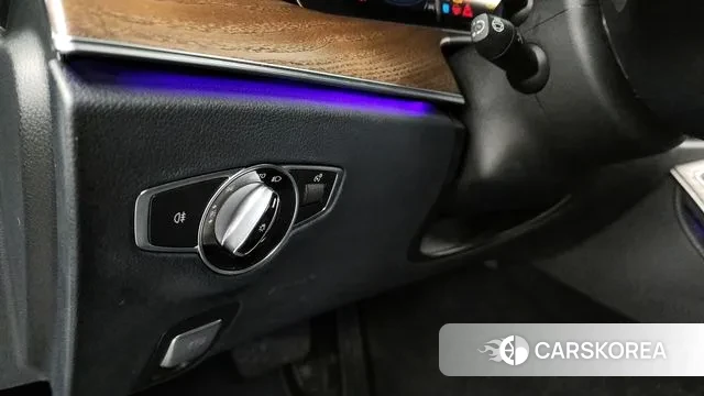 Mercedes-Benz E-Class W213 id 3562260 из Кореи 7