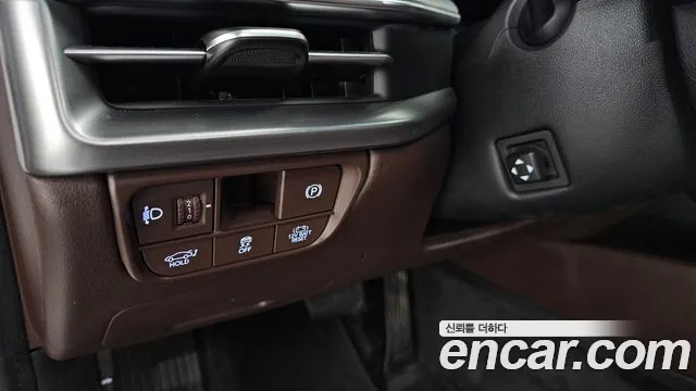 Hyundai Grandeur Hybrid (GN7) id 2503144 из Кореи 7