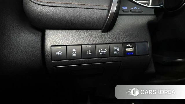 Toyota Camry (XV70) id 3808180 из Кореи 7