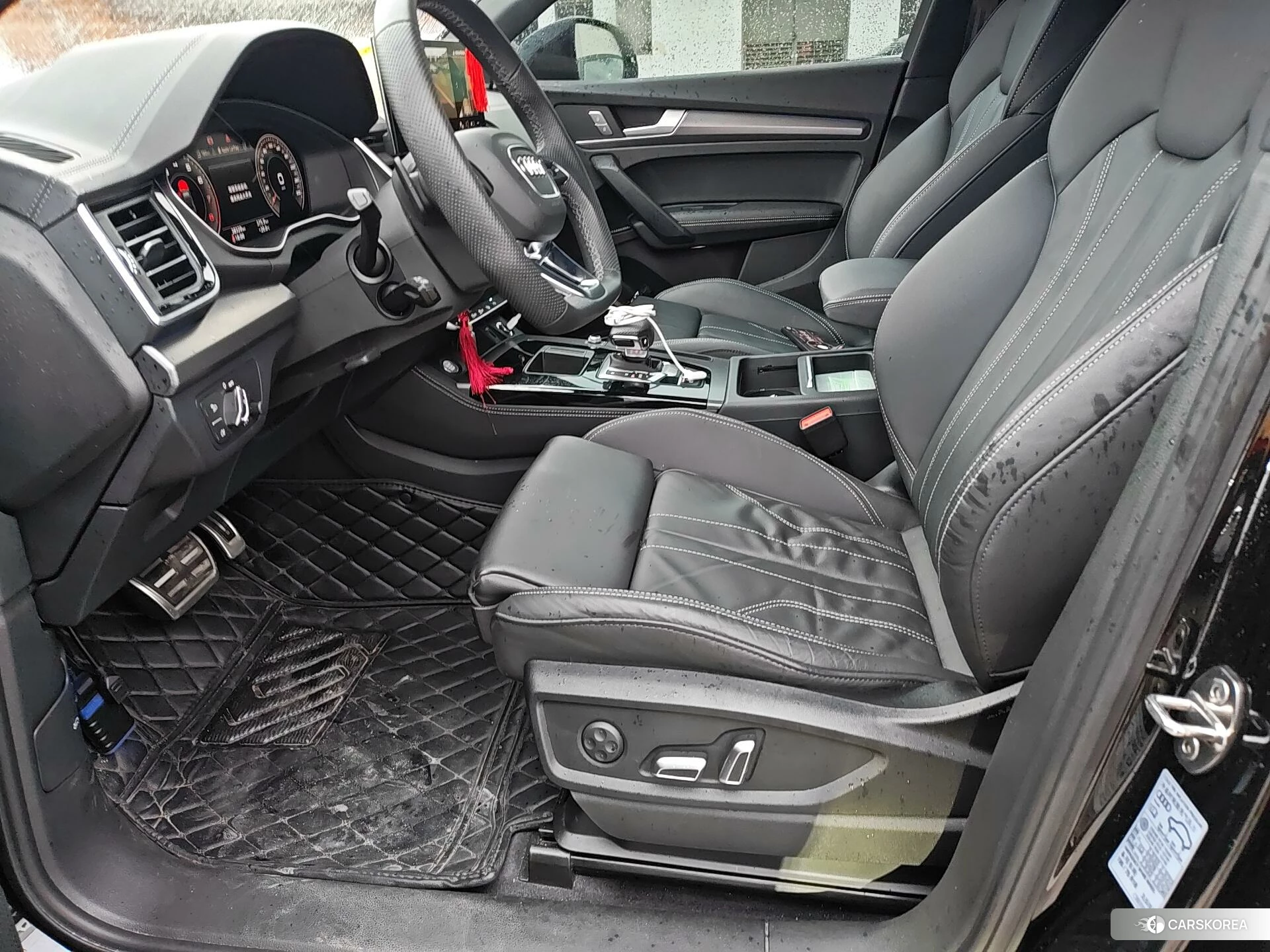 Audi Q5L id 4512469 из Китая 7