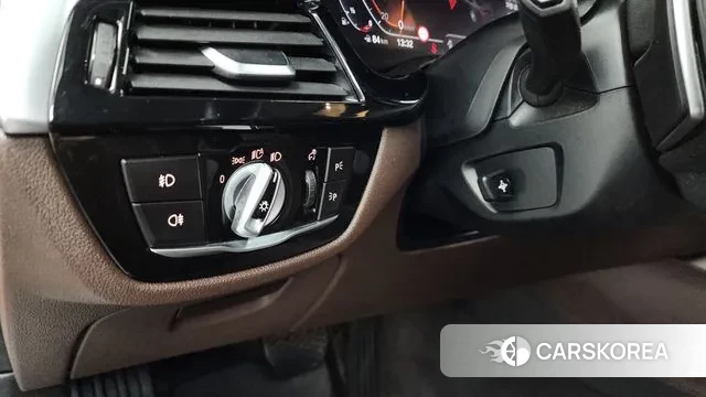 BMW 5 Series (G30) id 3454456 из Кореи 7