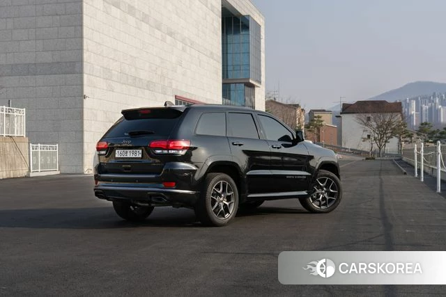 Jeep Grand Cherokee id 3936275 из Кореи 7