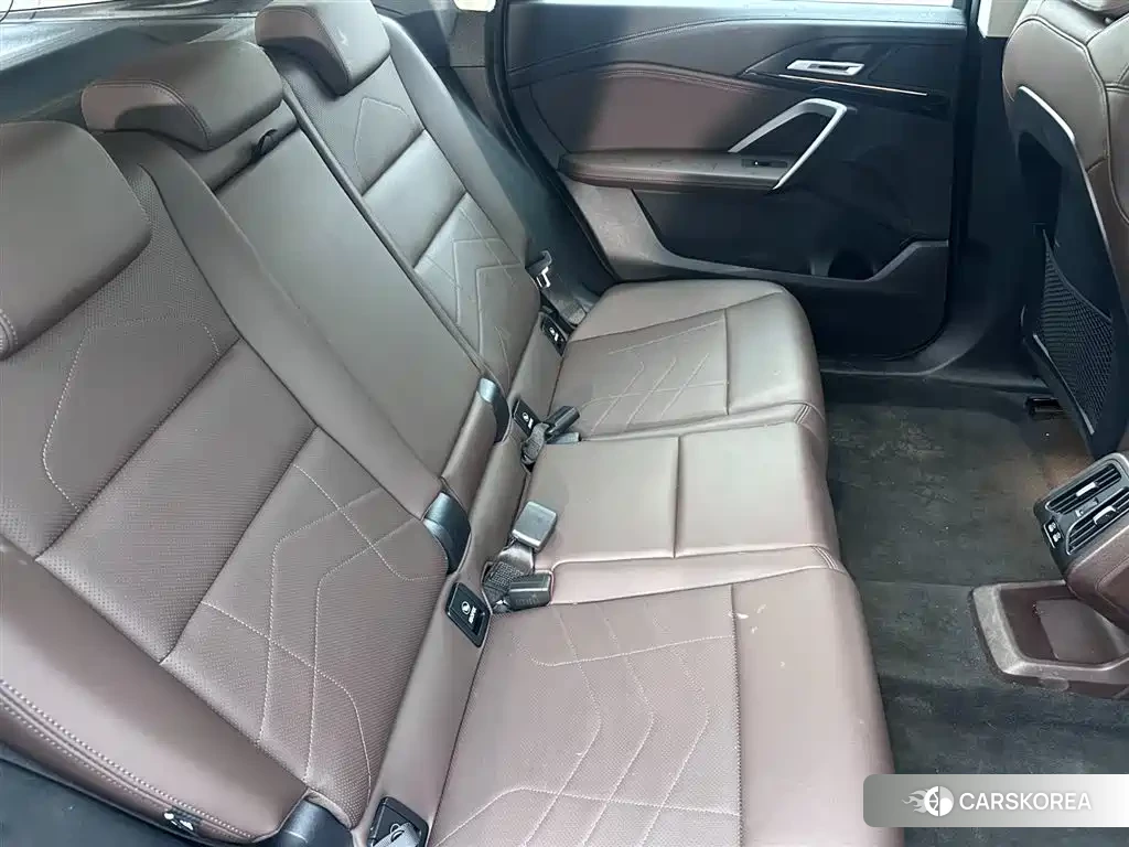 BMW iX1 id 4653930 из Китая 7