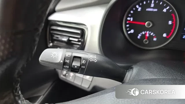 Kia Stonic id 3055648 из Кореи 7