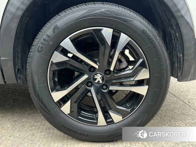 Peugeot 2008 id 3902079 из Китая 7