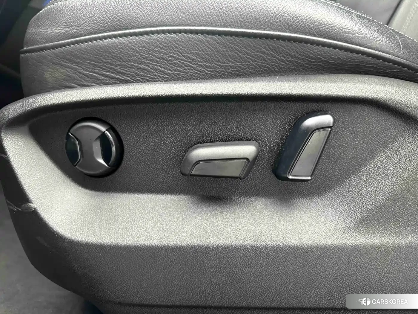 Audi Q2L id 4659823 из Китая 7