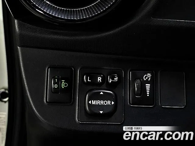 Toyota Prius C id 2876679 из Кореи 7