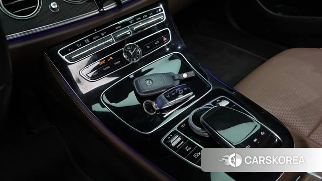 Mercedes-Benz E-Class W213 id 4732219 из Кореи 7