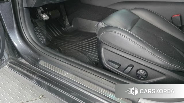 Genesis G70 id 4595978 из Кореи 7
