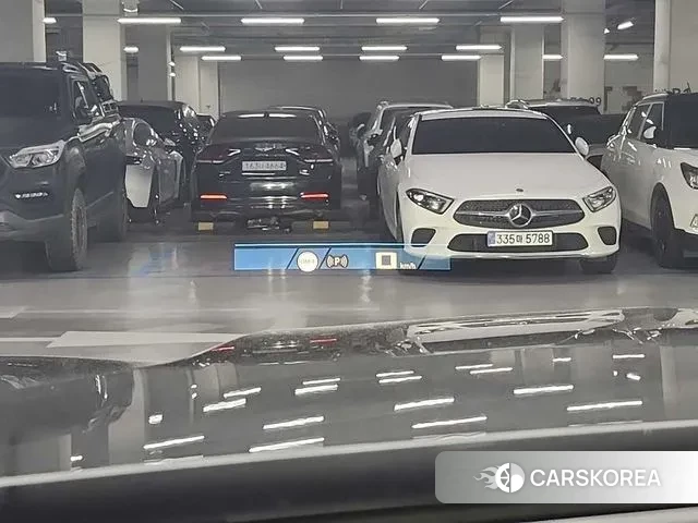 BMW XM (G09) id 2905106 из Кореи 7