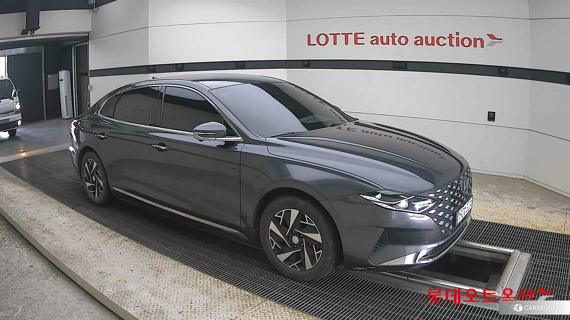 Hyundai Grandeur Hybrid id 4504382 из Кореи 7