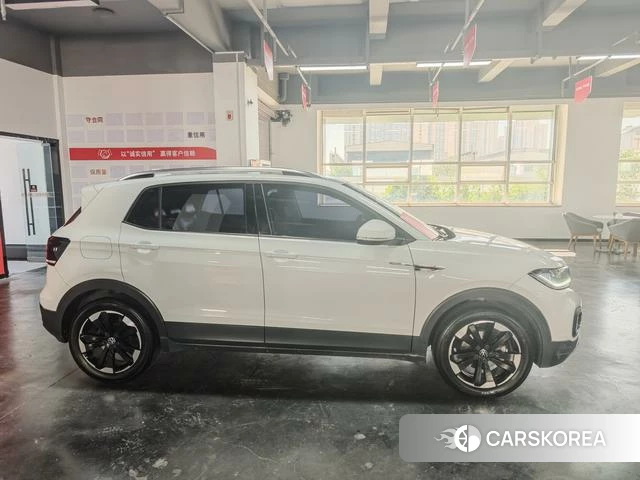 Volkswagen Exploring the shadow id 4271890 из Китая 7