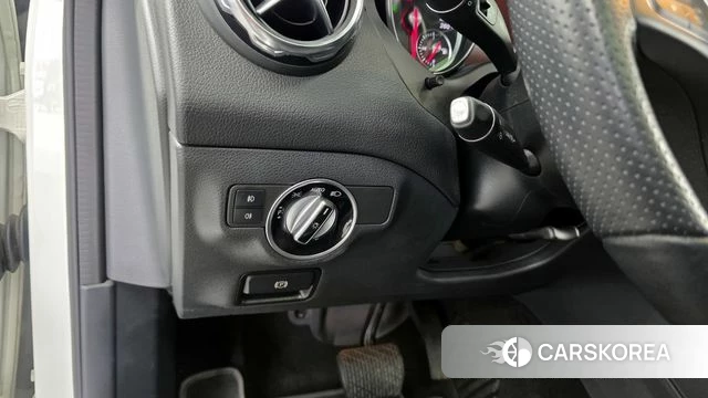 Mercedes-Benz GLA-Class X156 id 3936782 из Кореи 7