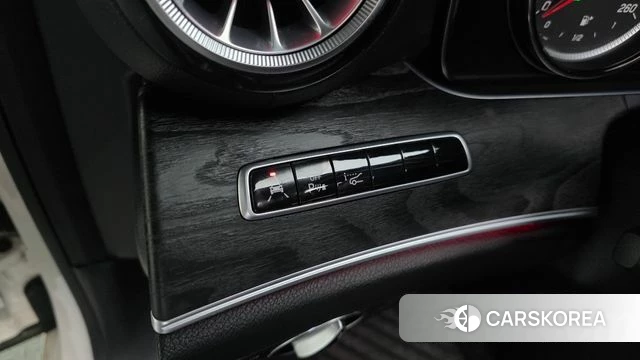 Mercedes-Benz E-Class W213 id 4020218 из Кореи 7