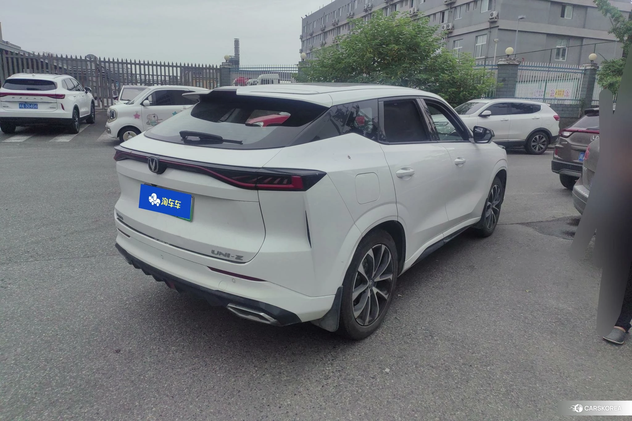 Chang'an UNI-Z PHEV id 4461711 из Китая 7