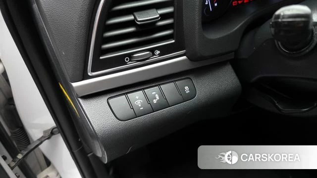 Hyundai Avante AD id 3873956 из Кореи 7