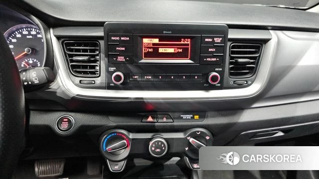 Kia Stonic id 4318368 из Кореи 7