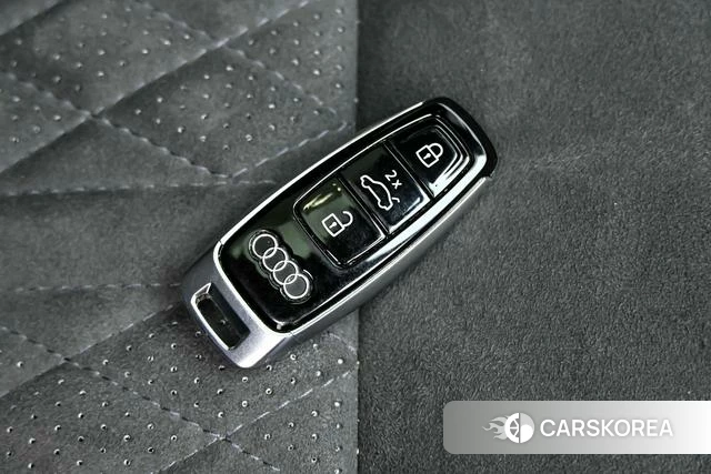 Audi A6L id 4335007 из Китая 7