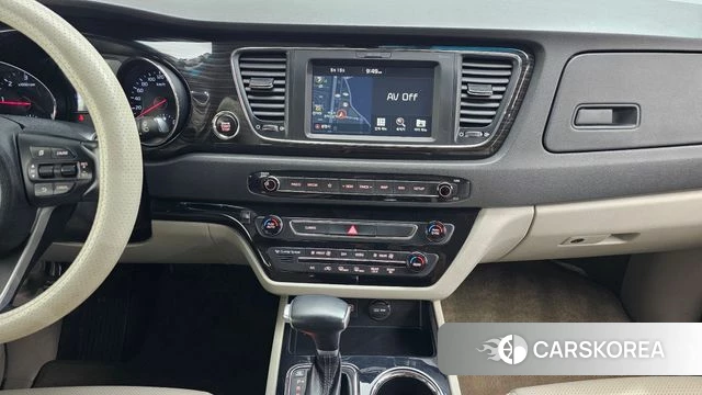 Kia The New Carnival id 4325383 из Кореи 7