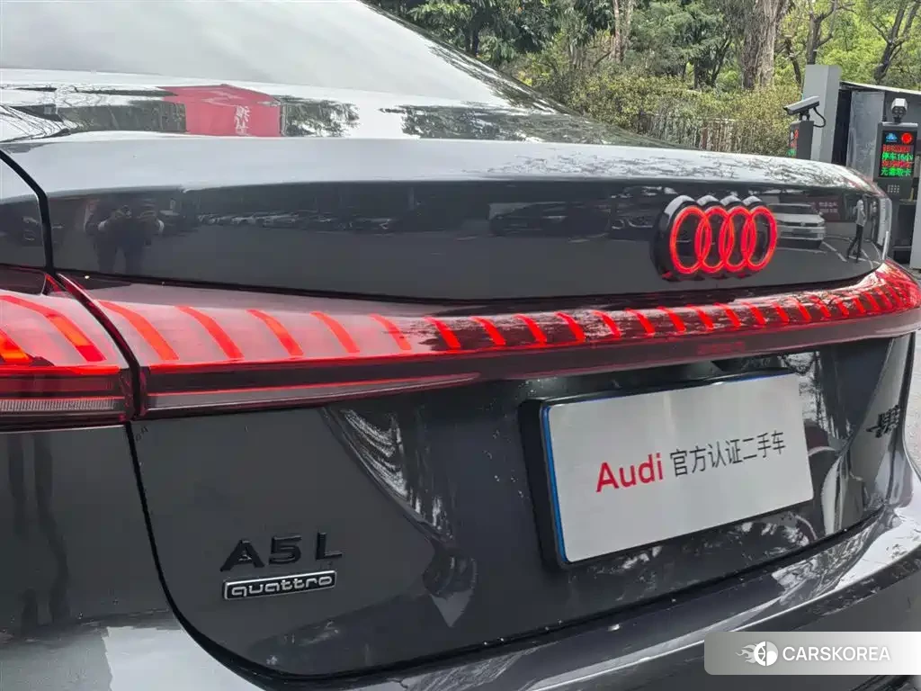 Audi A5L id 4664565 из Китая 7