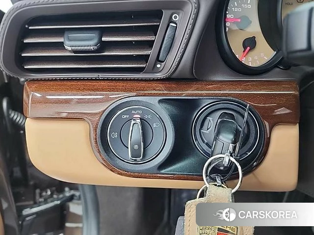 Porsche 911 id 4251316 из Кореи 7