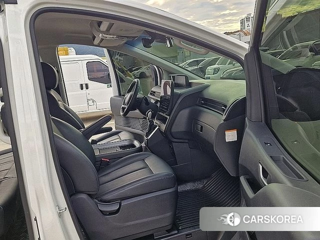 Hyundai Staria id 4870895 из Кореи 7