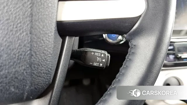 Toyota Prius 4th Generation id 3703700 из Кореи 7