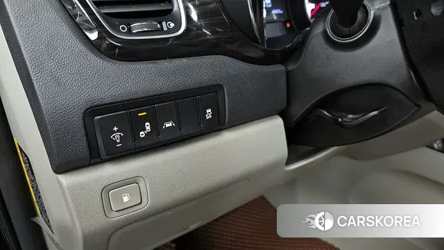 Kia The New Carnival id 3778637 из Кореи 7