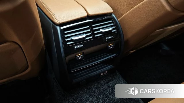 BMW 5 Series (G30) id 3866525 из Кореи 7