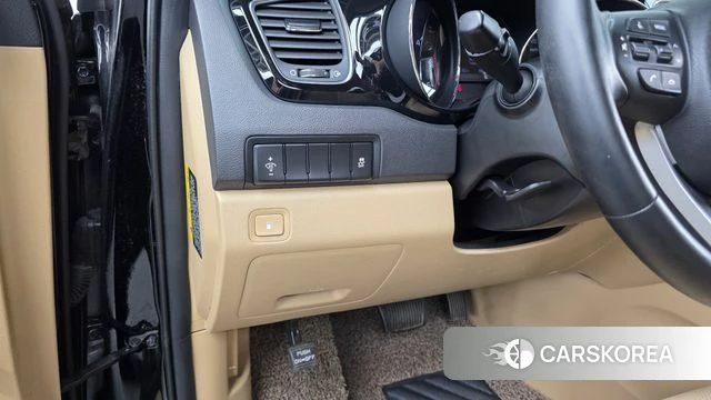 Kia The New Carnival id 4755136 из Кореи 7