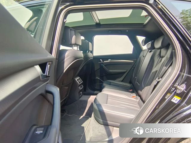 Audi Q5L id 4274409 из Китая 7