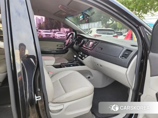 Kia All New Carnival id 3061102 из Кореи 7