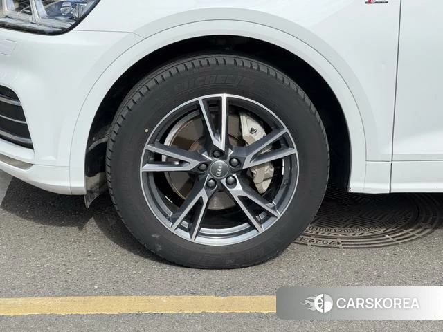 Audi Q5L id 4218184 из Китая 7