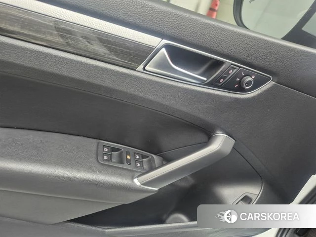 Volkswagen The New Passat id 4477440 из Кореи 7
