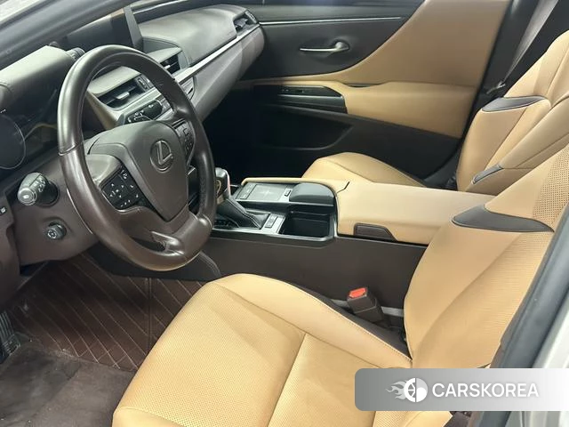 Lexus ES id 4291526 из Китая 7