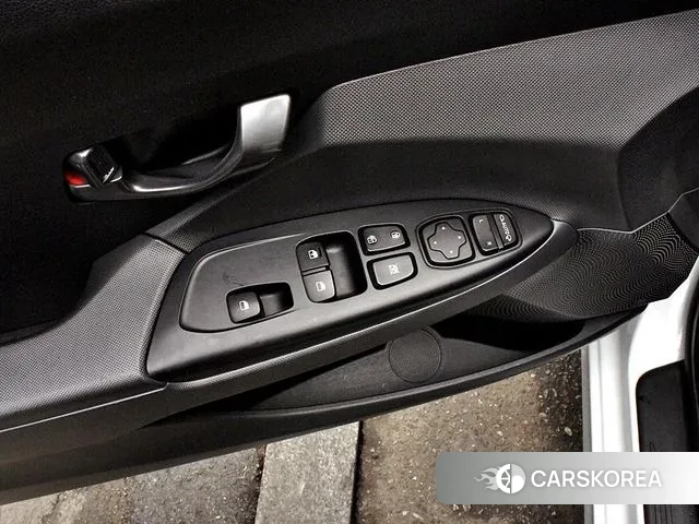 Hyundai Veloster (JS) id 3754496 из Кореи 7