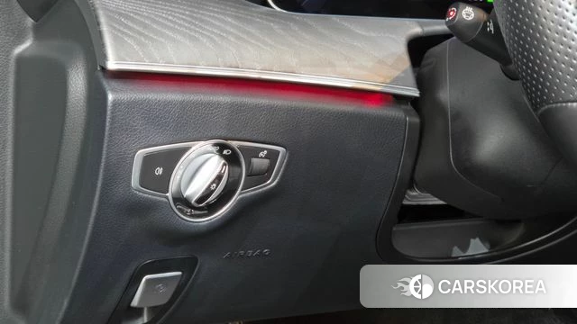 Mercedes-Benz E-Class W213 id 4676113 из Кореи 7