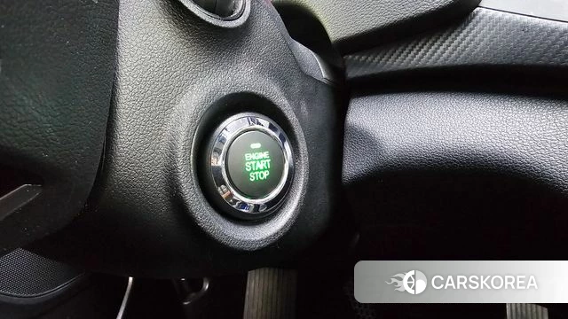 Hyundai Avante AD id 3943095 из Кореи 7