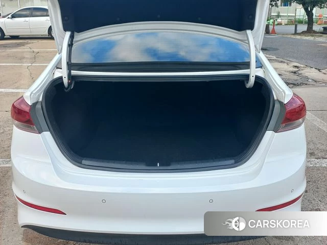 Hyundai Avante AD id 4610562 из Кореи 7