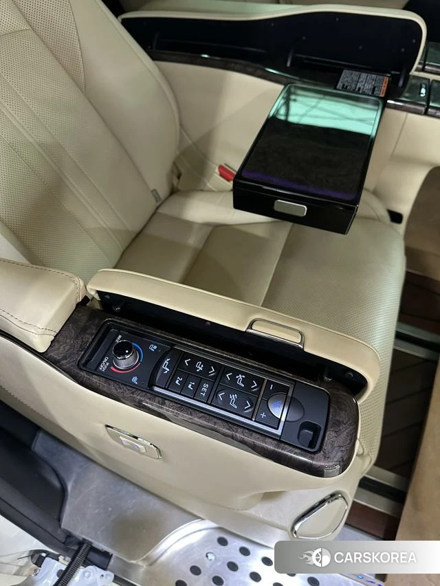 Toyota Elfa id 4257621 из Китая 7