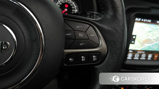 Jeep Renegade id 3892668 из Кореи 7